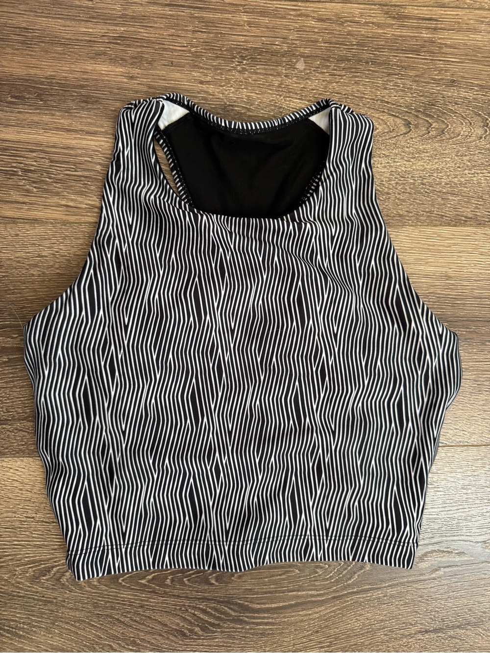 Mondetta Striped Cropped Athletic Workout Tank Top, Black White, RN88201